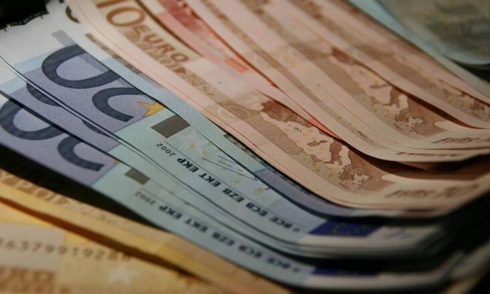 Δώρο Πάσχα - ΟΑΕΔ: Ξεκίνησαν οι πληρωμές